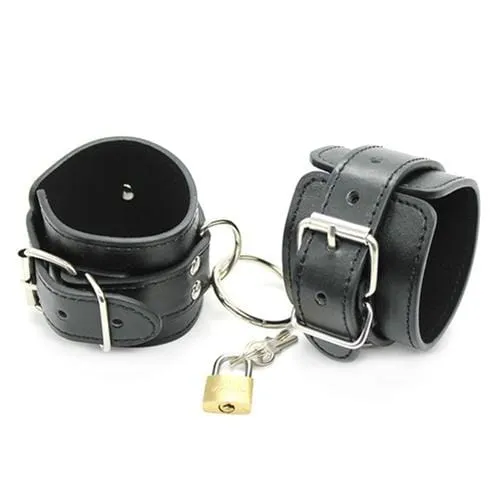 5713M      Heavy Weight Vegan Leather Loop & O-Ring Ankle Cuffs
