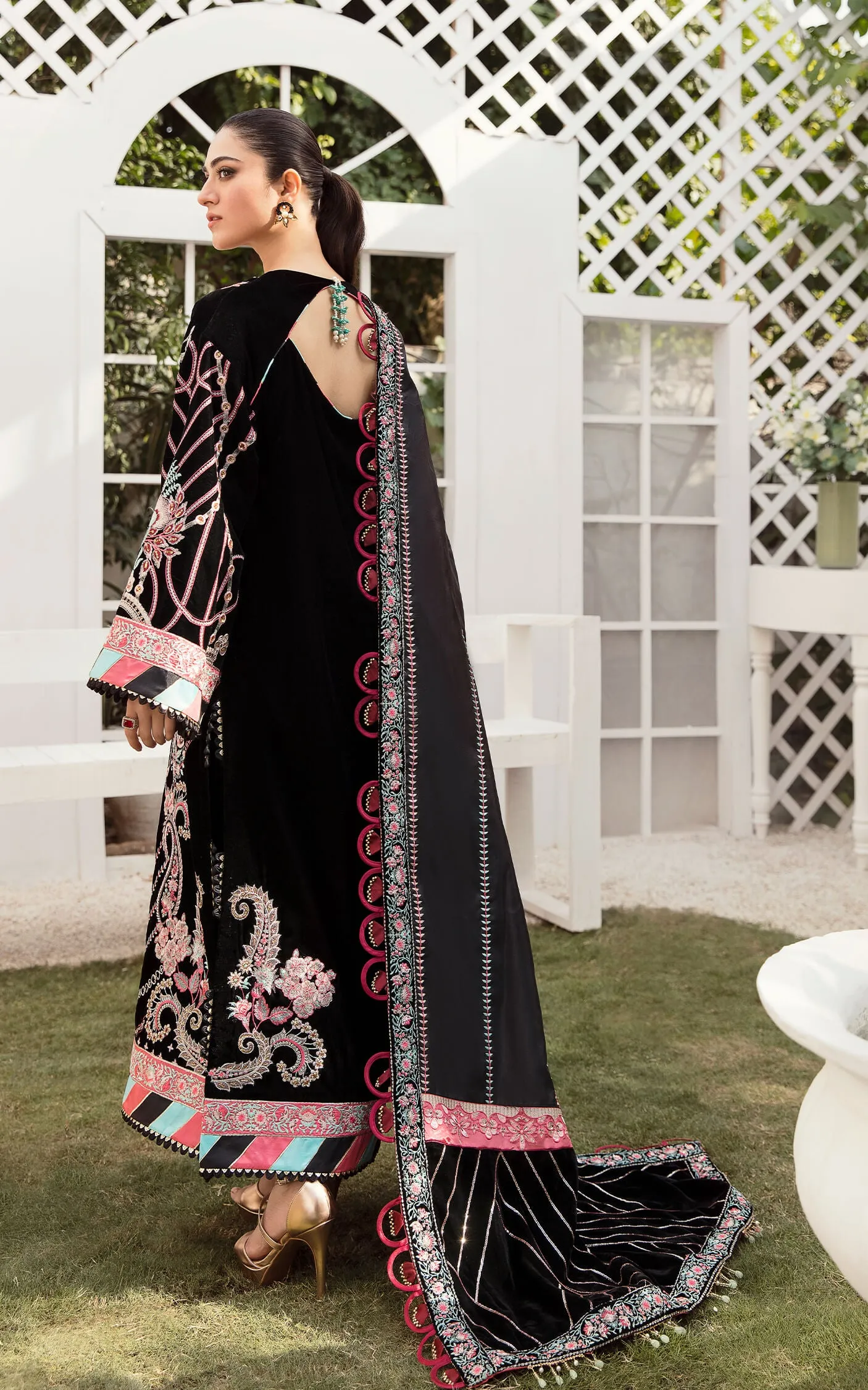 ASIFA & NABEEL |  VELVET COLLECTION'22 | VC-01