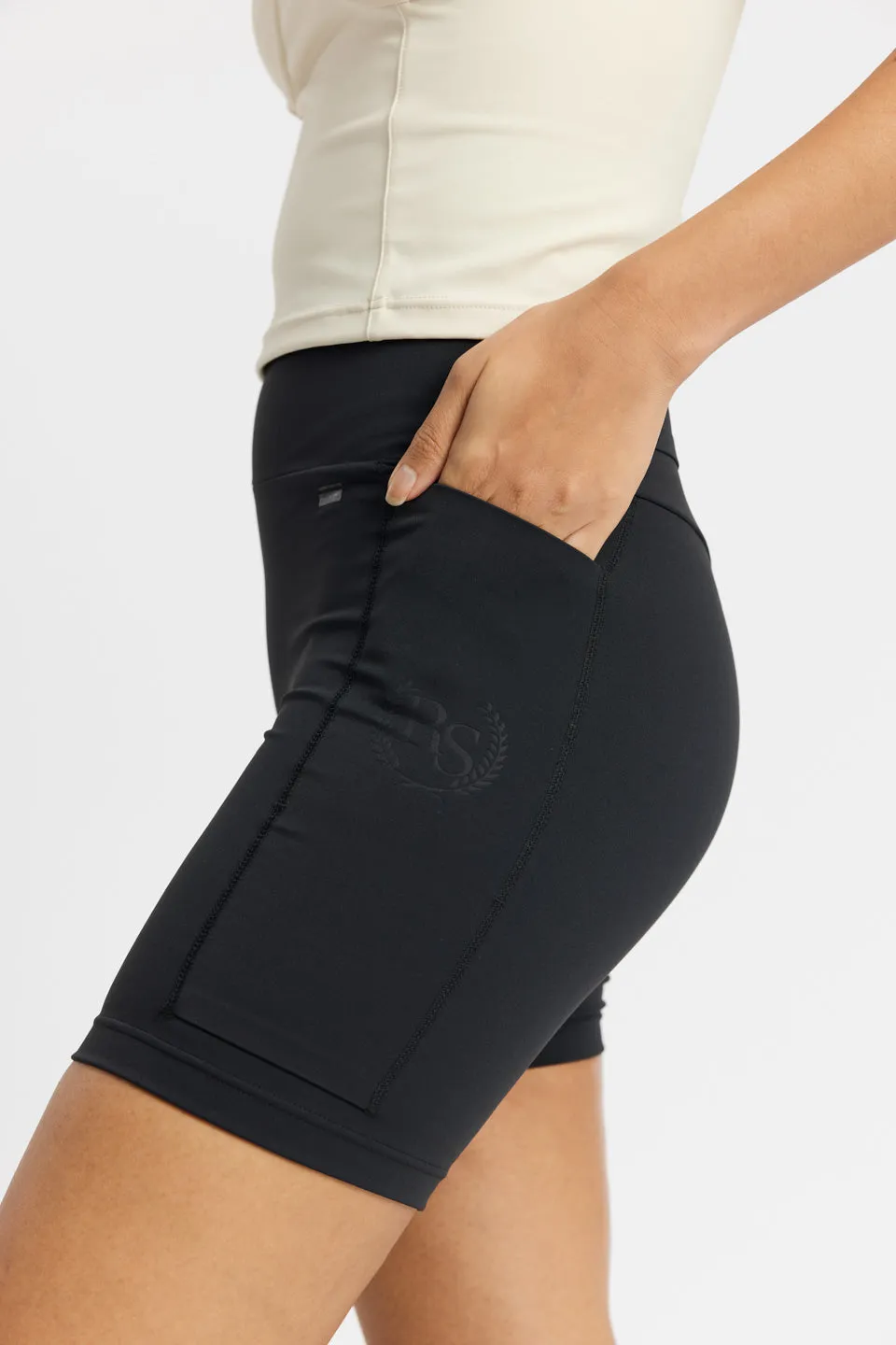Butter Soft Bike Short All day - R edition - black