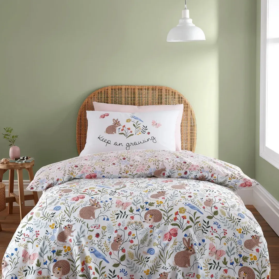 CL Garden Animals White Duvet Set