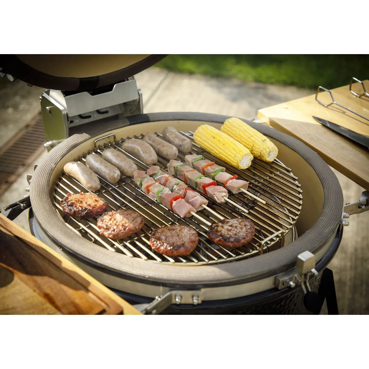Dellonda Deluxe 22"(56cm) Ceramic Kamado Style BBQ Grill/Oven/Smoker, Supplied with Wheeled Stand