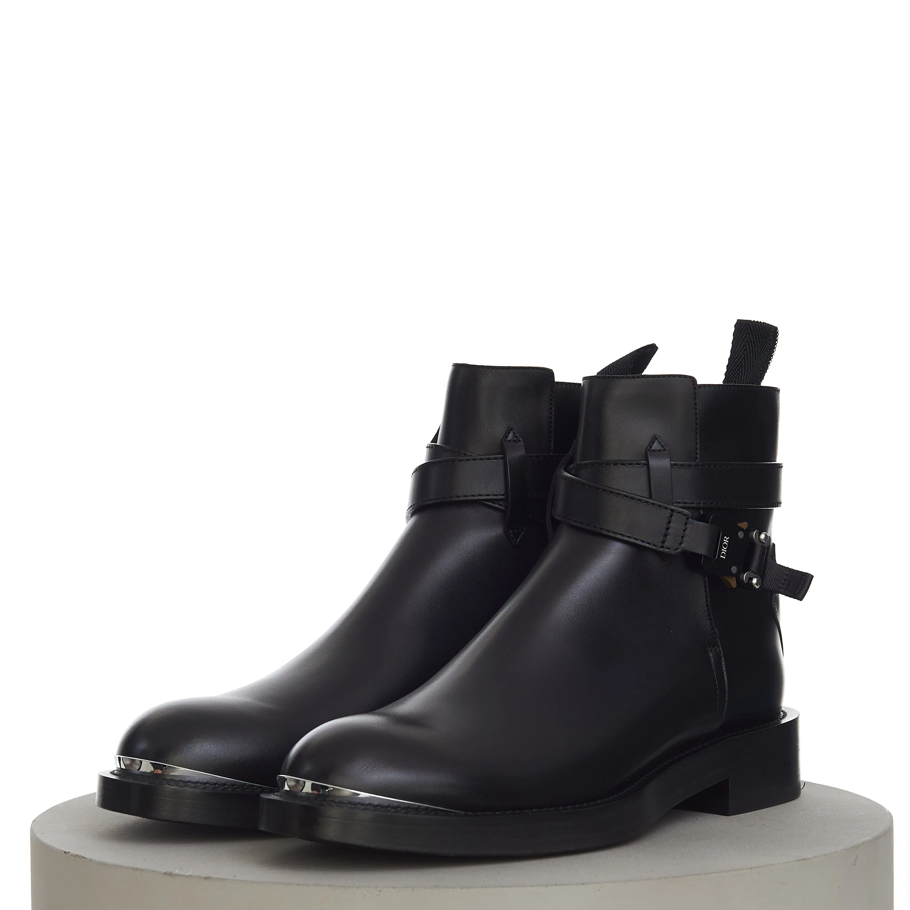 Evidence Ankle Boot In Black Smooth Calfskin With Aluminium Buckle