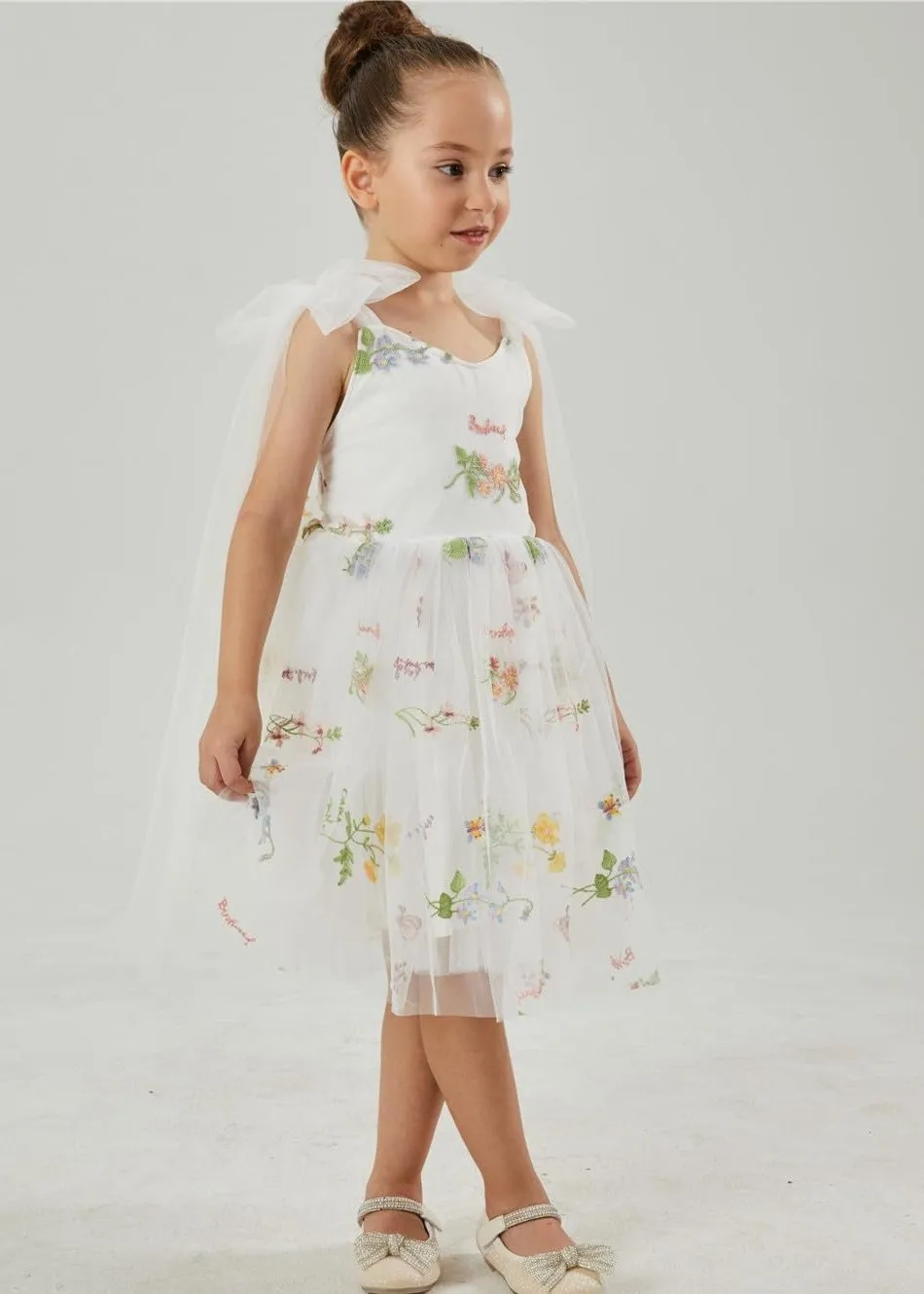 Floral Embroidered Tulle Strap Girl Dress in White Knee