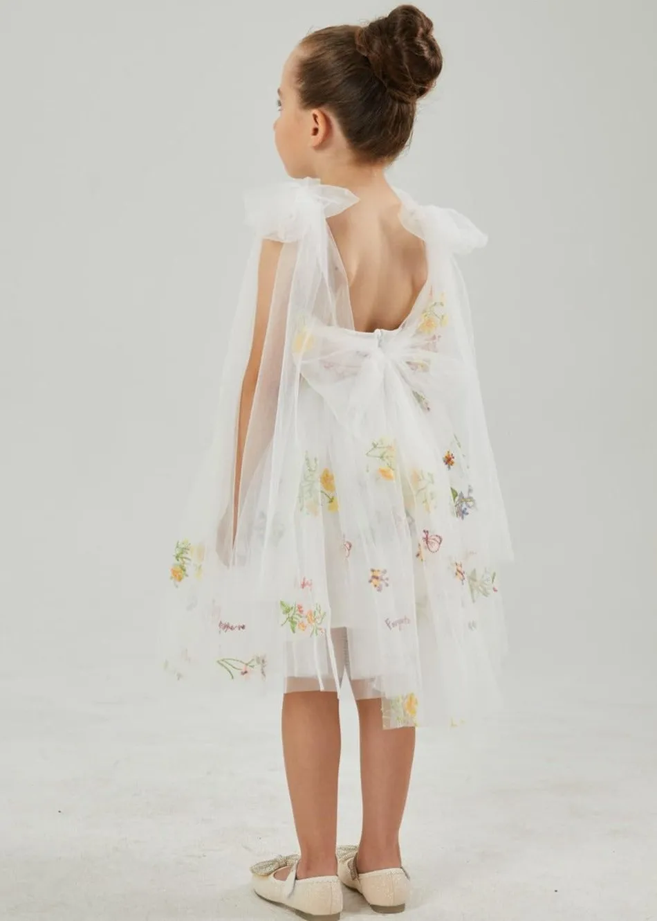 Floral Embroidered Tulle Strap Girl Dress in White Knee