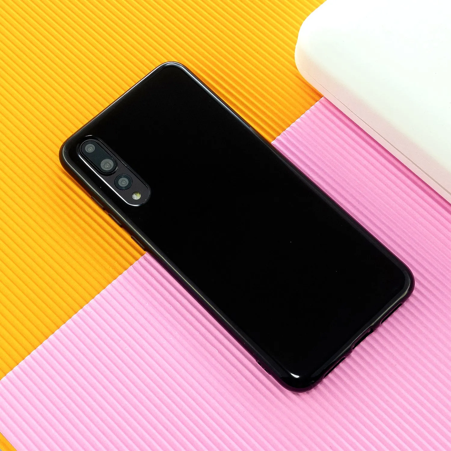 For HUAWEI P20/P20 Lite/P20 Pro Cellphone Case Simple Profile Soft TPU Phone Case Anti-Slip Smartphone Cover Milk white