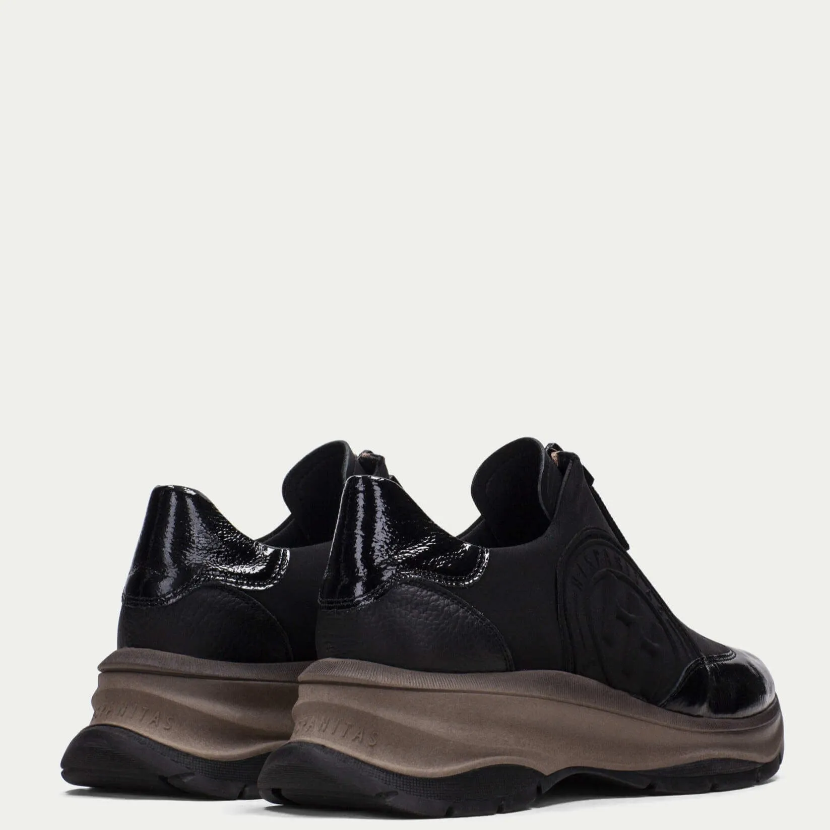 Hispanitas Black Leather Classic Front Zip Sneakers