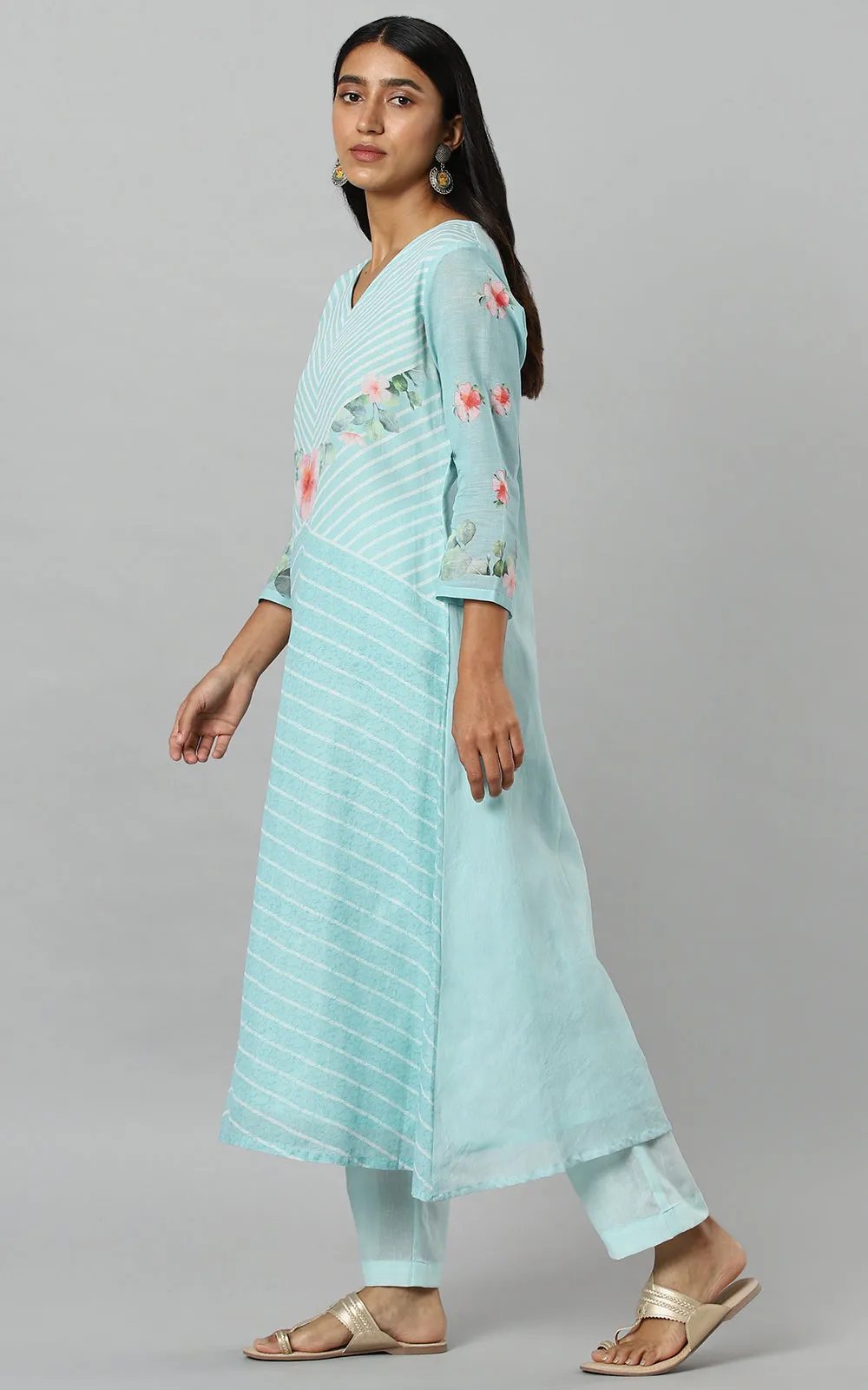 ICE BLUE COTTON PARALLET YOKE KURTA