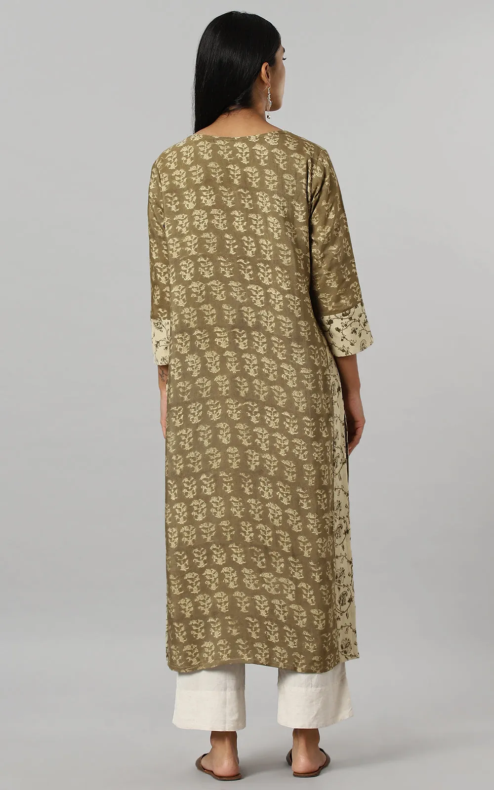 JADE STRAIGHT KURTA IN SILK