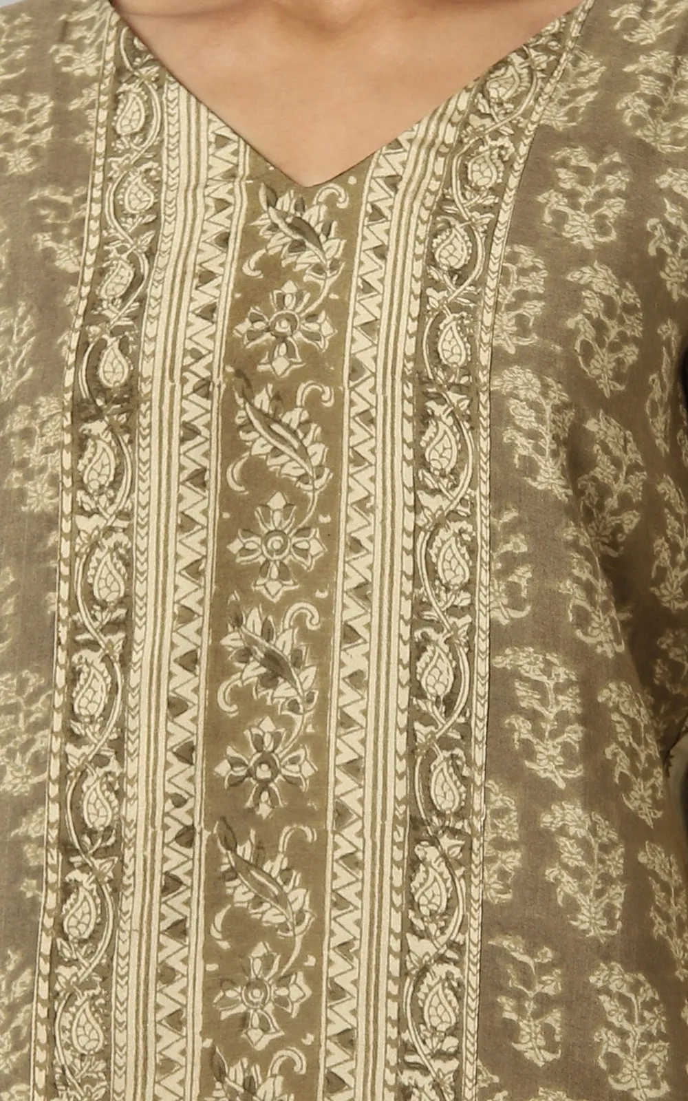 JADE STRAIGHT KURTA IN SILK