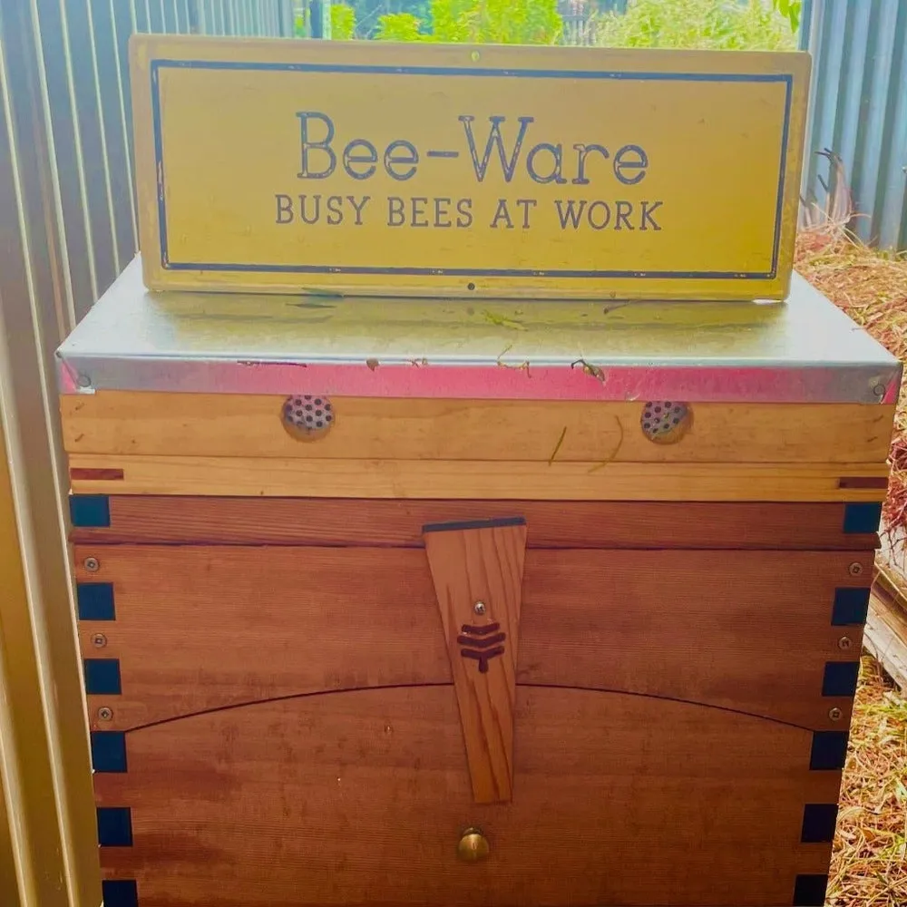 Metal Bee Sign - Various Designs