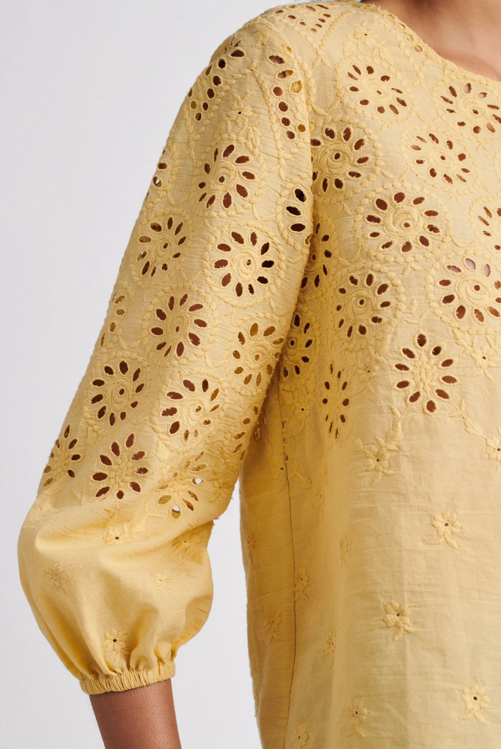NESSIE COTTON BLOUSE WITH ENGLISH LACE
