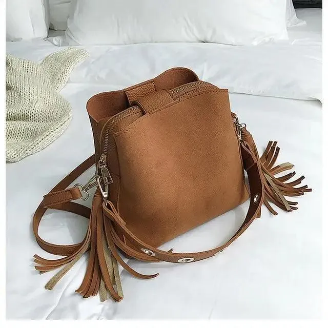 New Fashionable Scrub Women Bucket Bag Vintage Tassel Messenger Bag High Quality Shoulder Bag Simple Crossbody Bag For Females