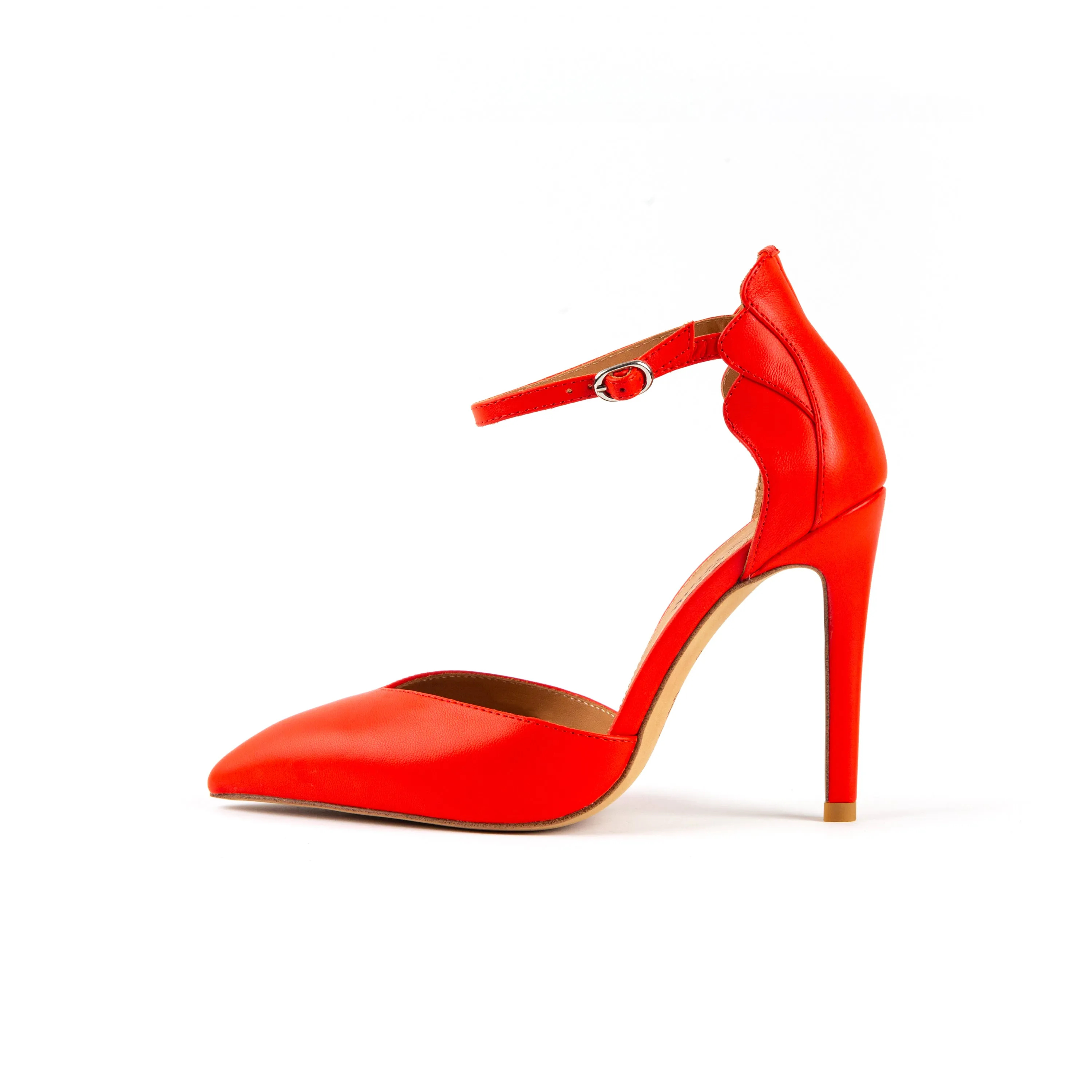 Scarlet Lola
