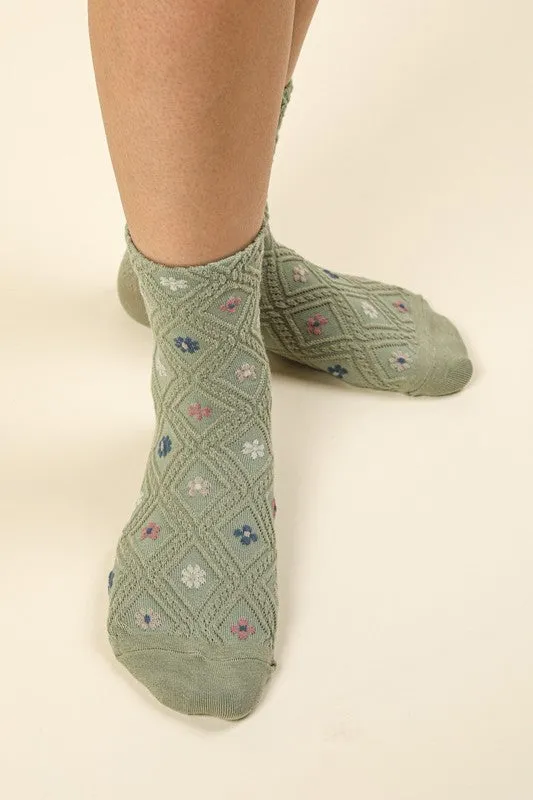 Textured Floral Crew Socks