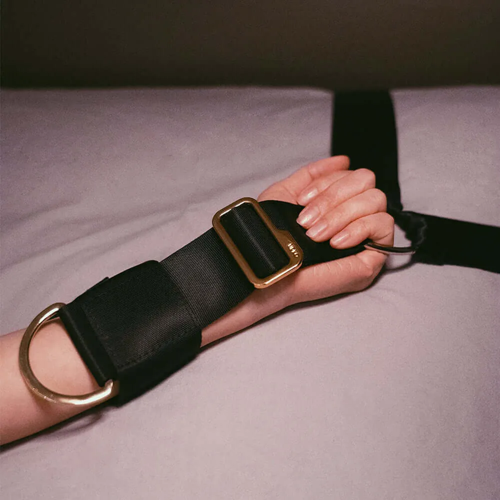 UPKO Adjustable Bed Restraint Strap: Enhance Comfort and Safety in Style!