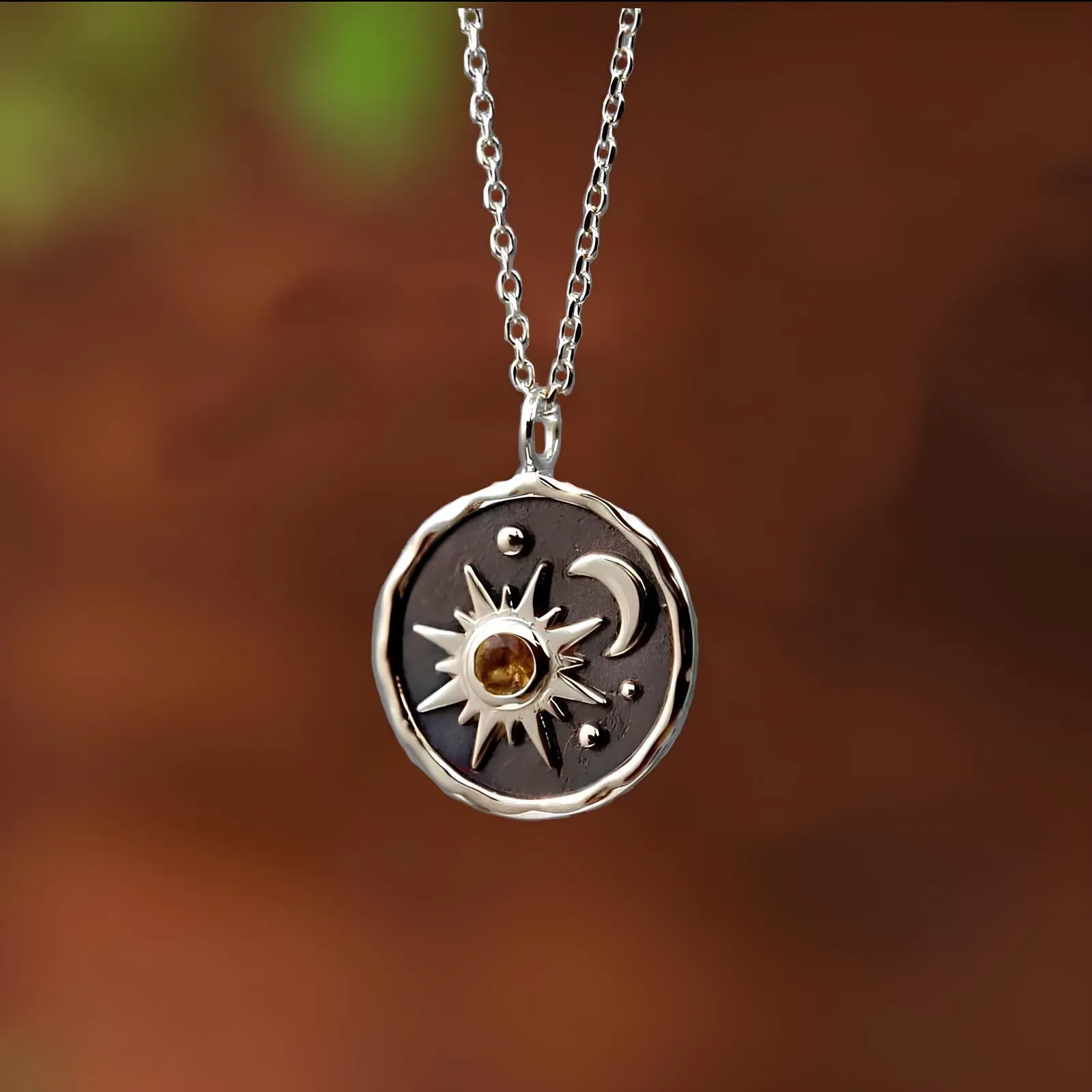Vintage Boho Sun & Moon Pendant Necklace – Women’s Alloy Clavicle Chain Jewelry