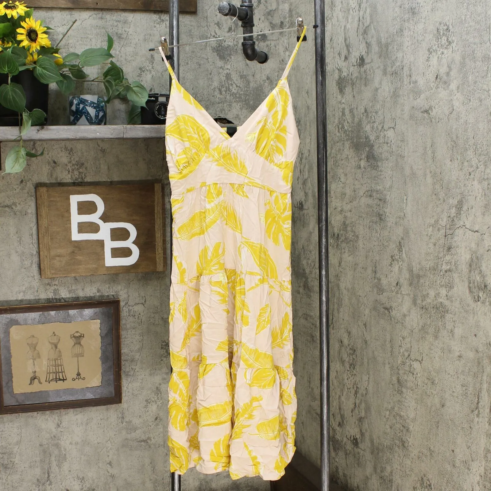 Wild Fable Women's Sleeveless Tiered Midi Dress